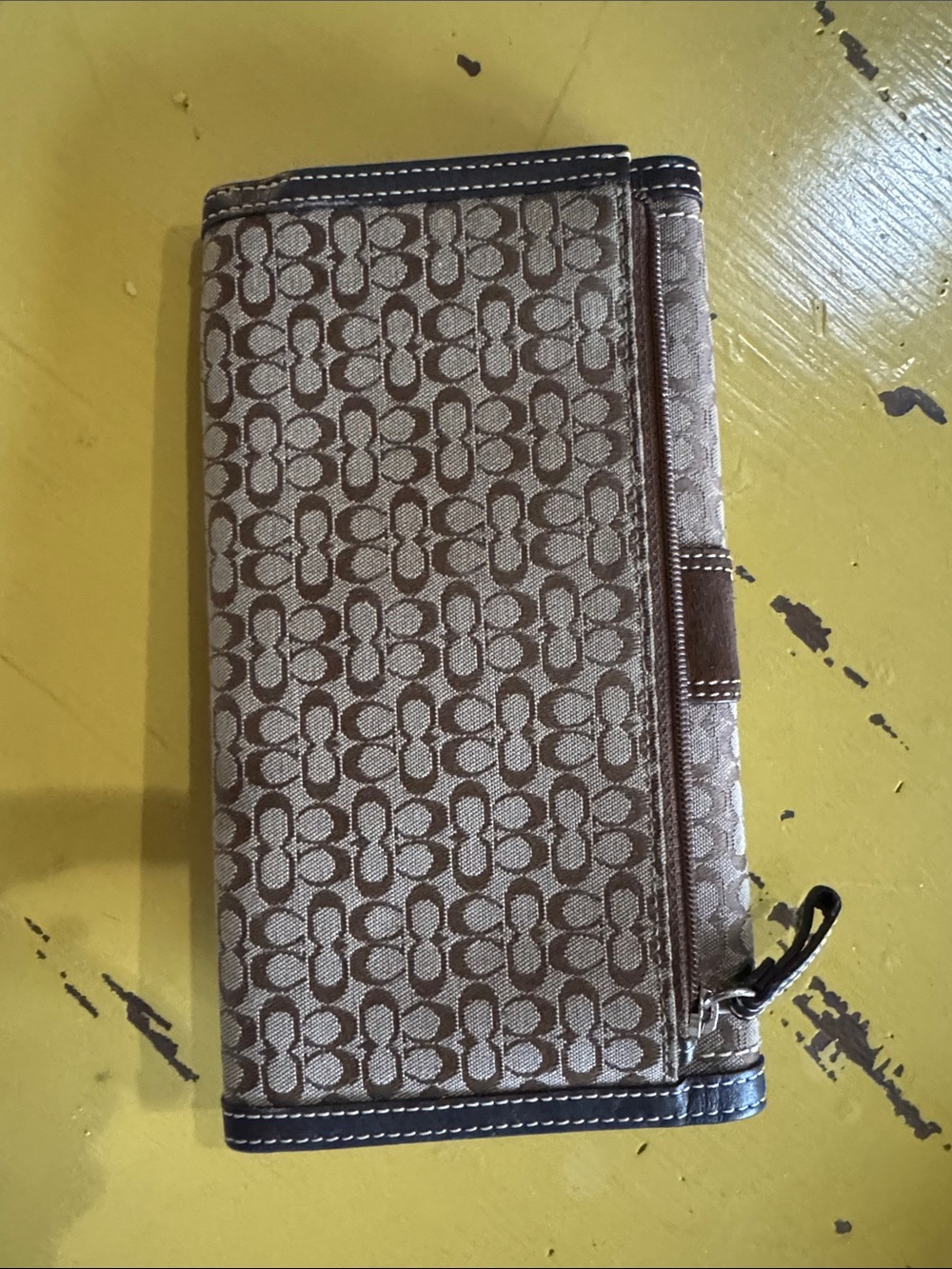 COACH Soho Signature Buckle Long Wallet Brown Jacquard Y2K. NWOT - Picture 2 of 4
